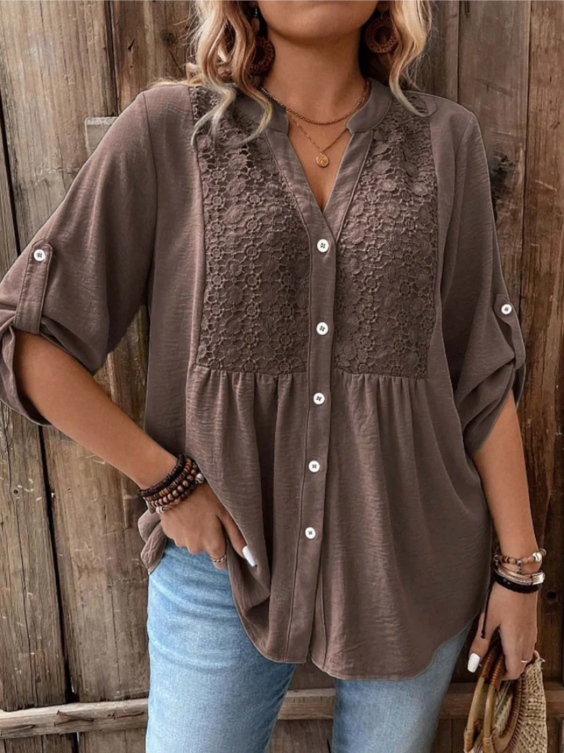 Manon – Blouse with V-neck and Buttons
