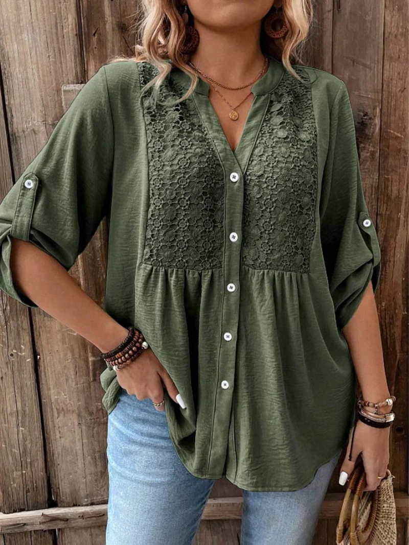 Manon – Blouse with V-neck and Buttons