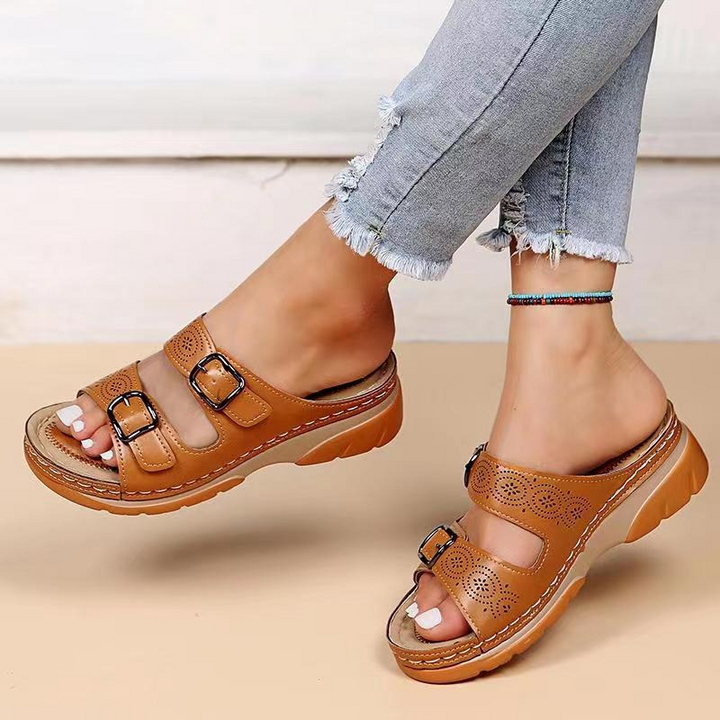 Amelie sandals detail