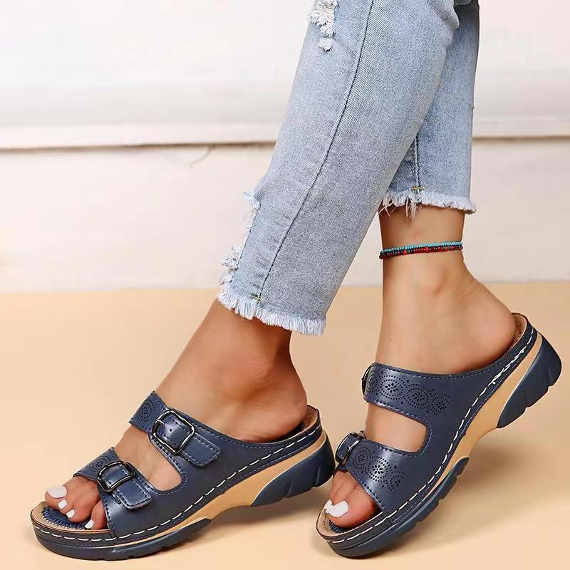 Amelie sandals detail