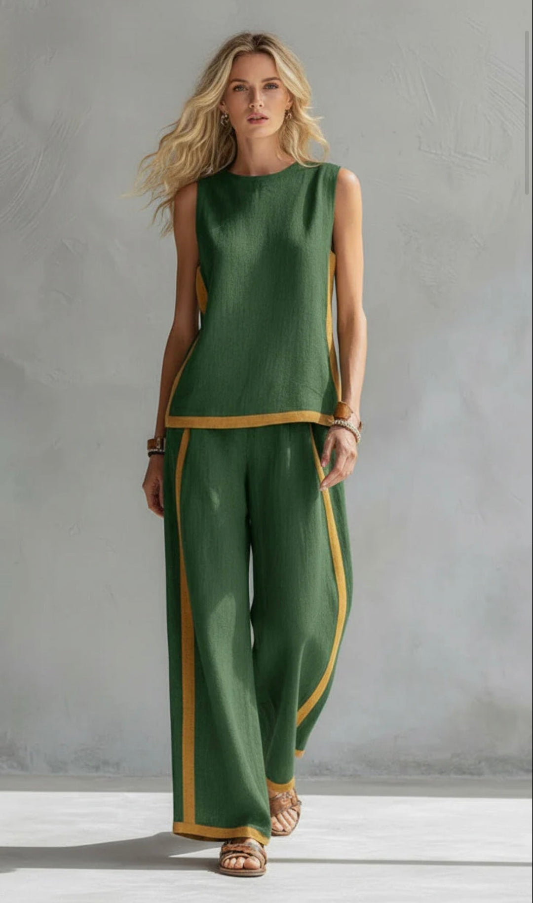 Leila - Elegant 2-Piece Set with Relaxed Fit and Refined Details