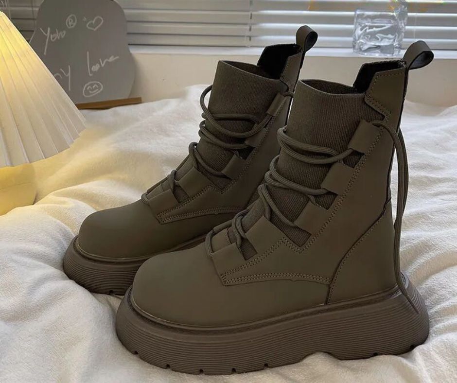 CASSIDY™ -  Chic Cold-Weather Boots