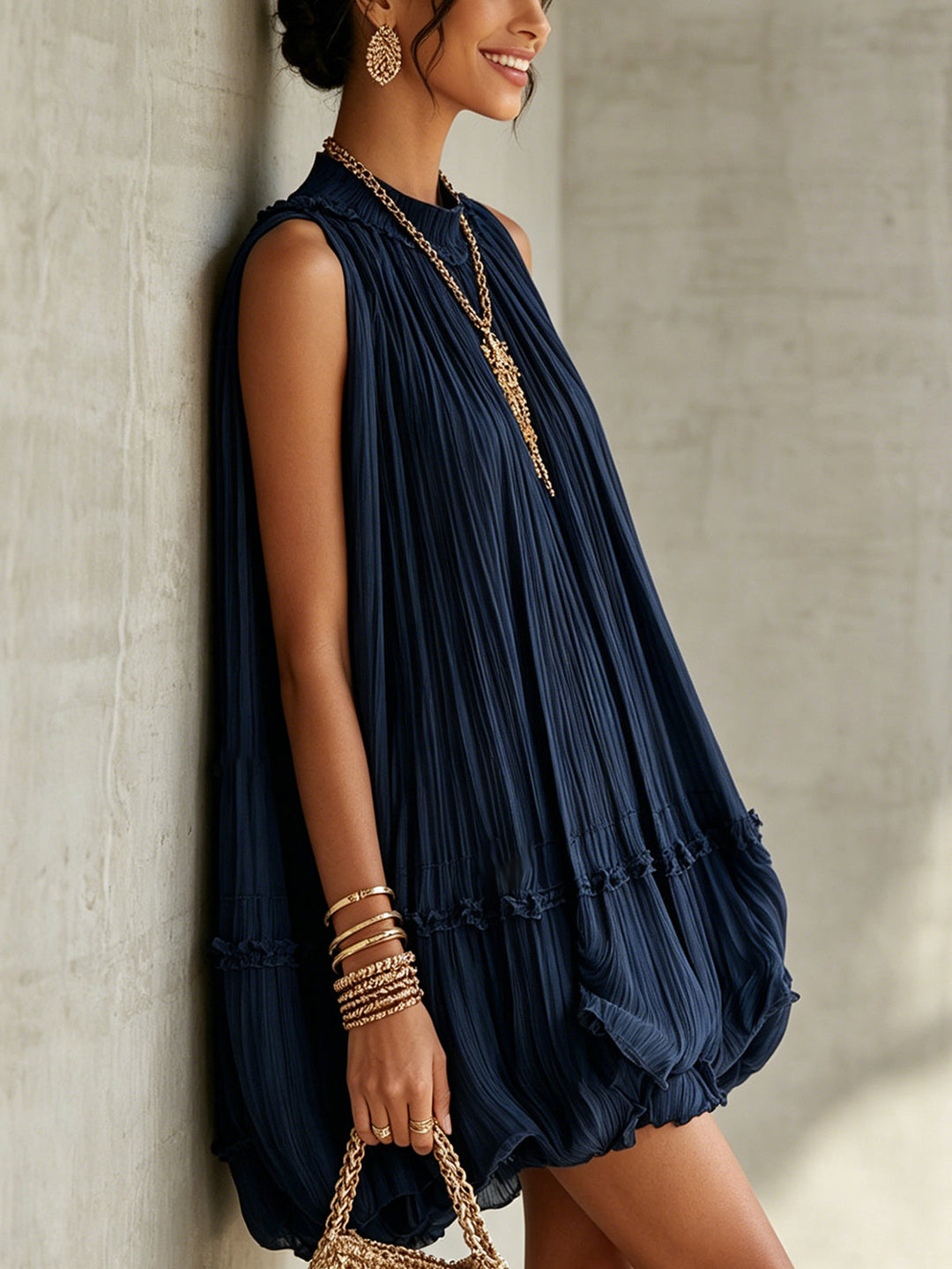 Camilla | Mini chiffon dress with halter neck and balloon skirt