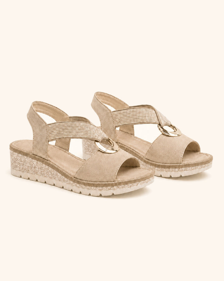Amelia — Comfortable sandals with golden arch