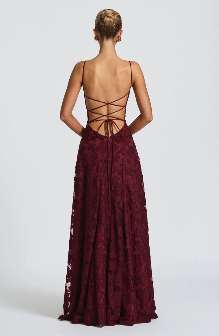 Clara Léon | Elegant Dress
