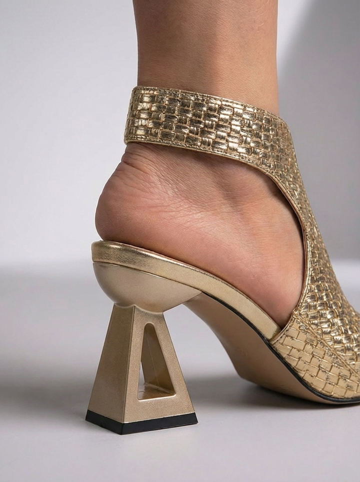Vittoria Gold 2