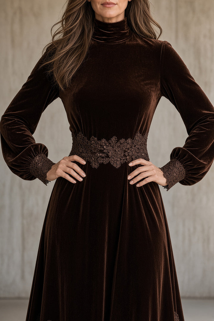 Giselle | Lace-Trimmed Maxi Dress