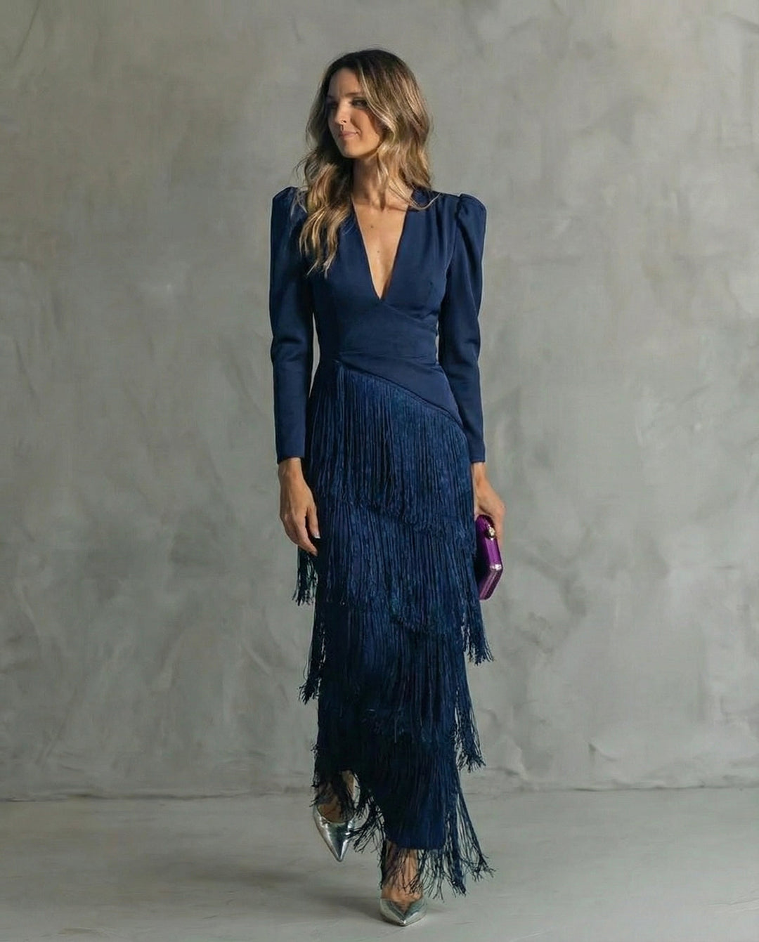 Clara - Elegant midi dress with fringe sleeves