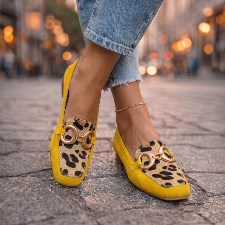 Giulina | Loafers with Horsebit Detail
