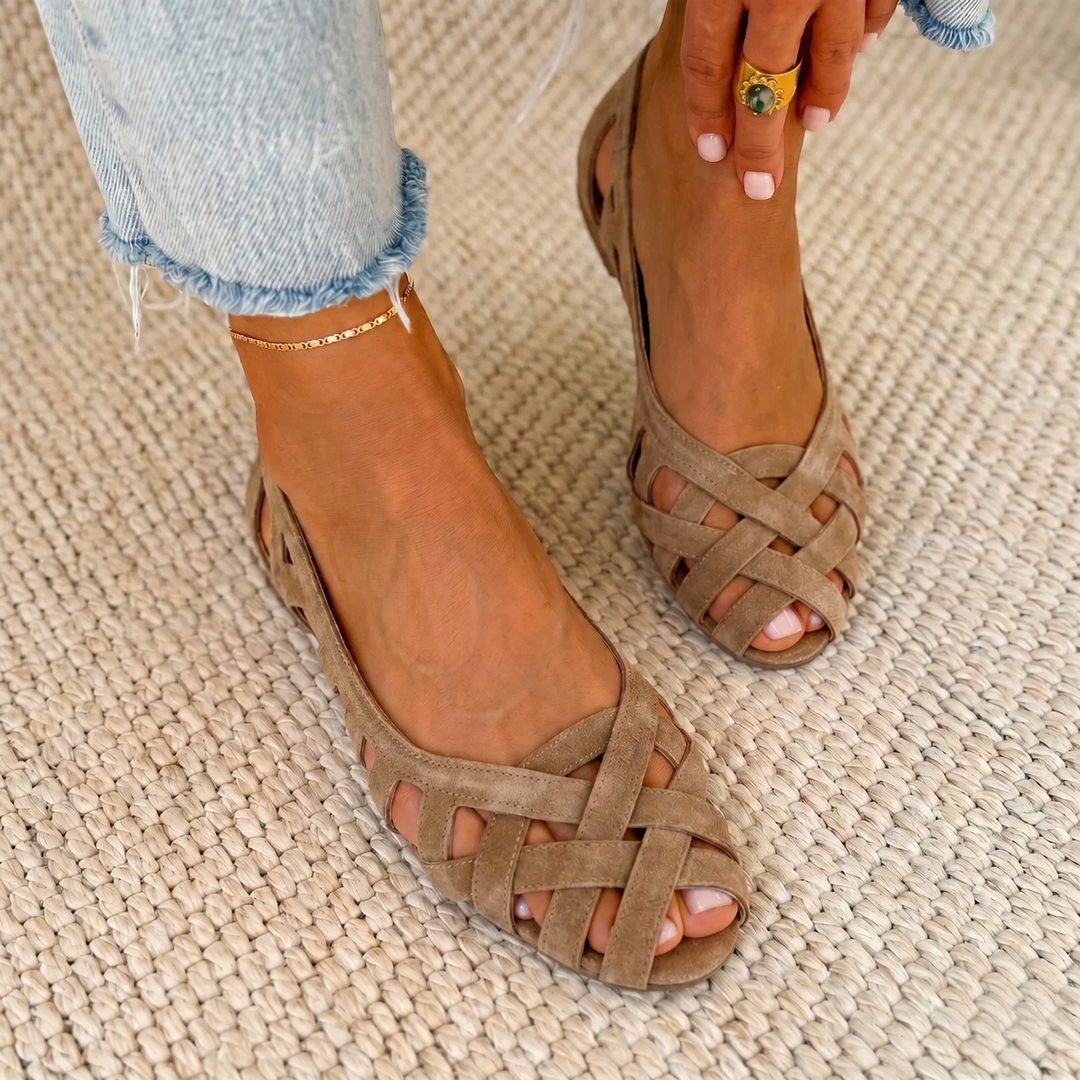 Jenefer™ Lightweight Comfort Sandals